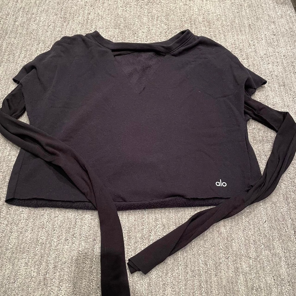 ALO Yoga Blue Crop Tie Front Top